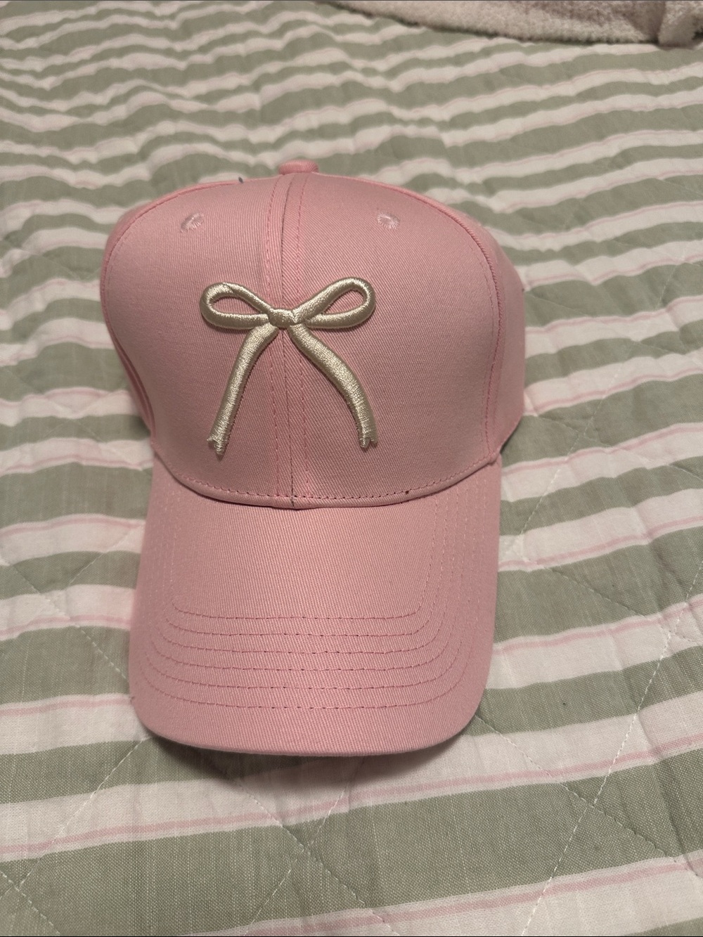 Adjusrabke Pink Bow Embroidered Baseball Cap